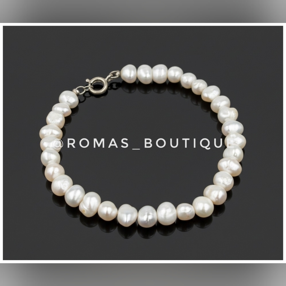 baroque freshwater cultured pearl bracelet with a sterling silver clasp